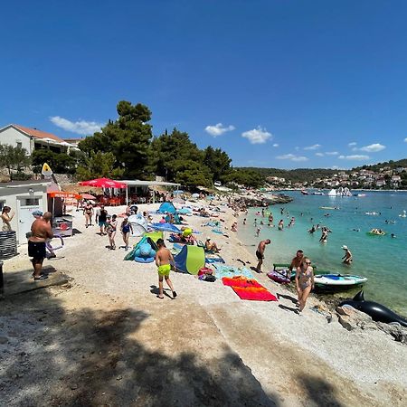 Apartment Jakasa Trogir Exteriör bild