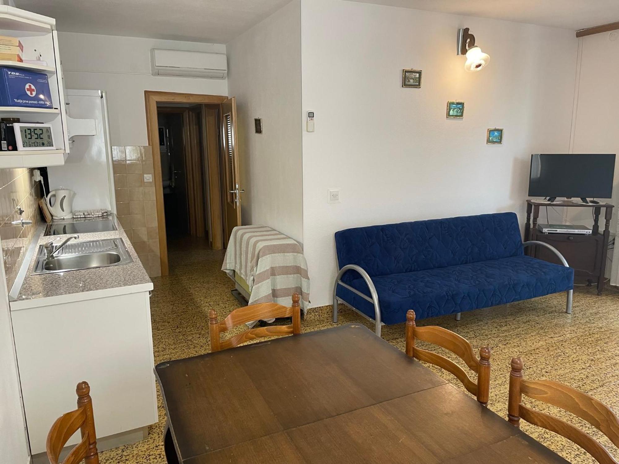 Apartment Jakasa Trogir Exteriör bild