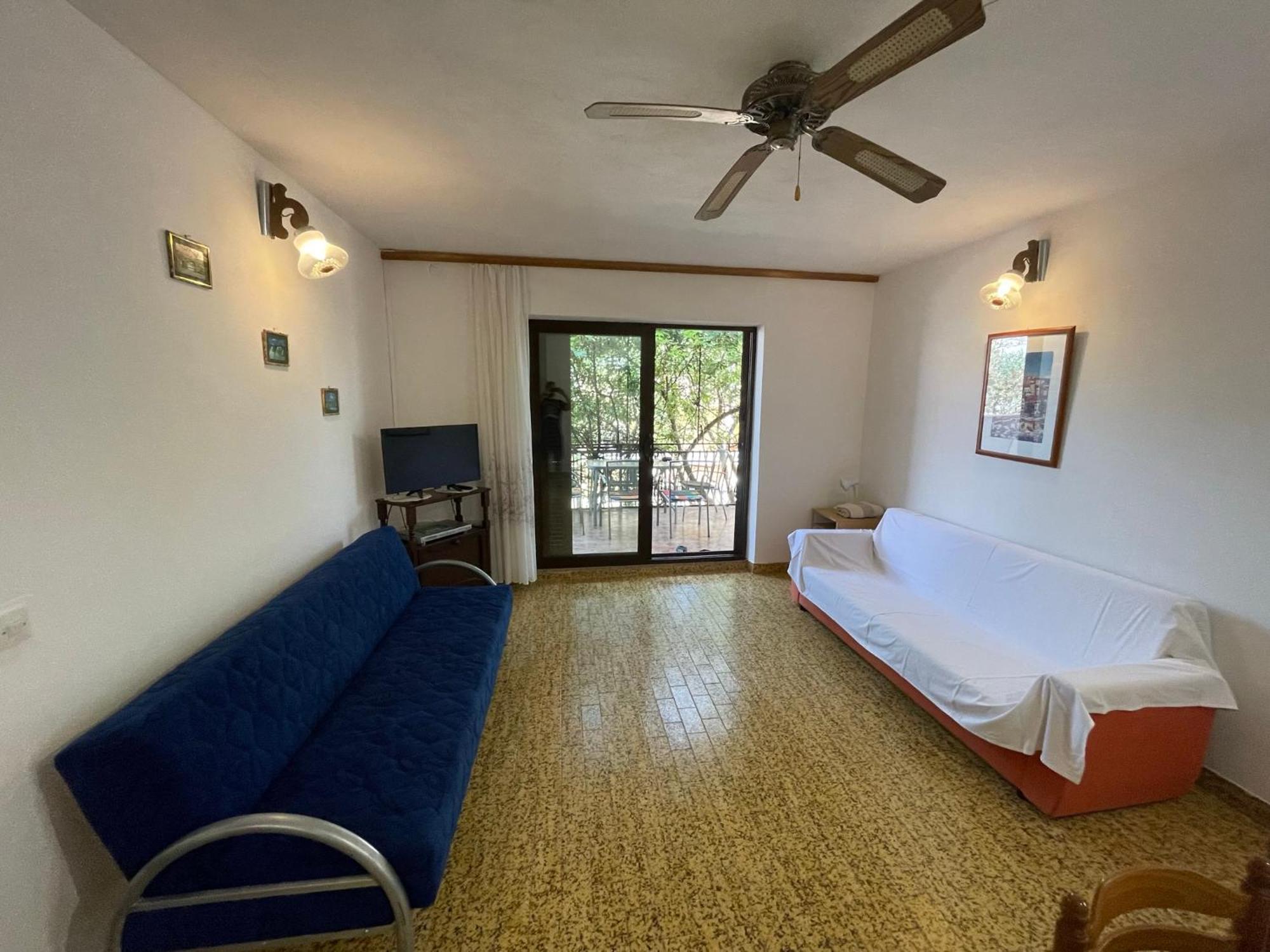 Apartment Jakasa Trogir Exteriör bild