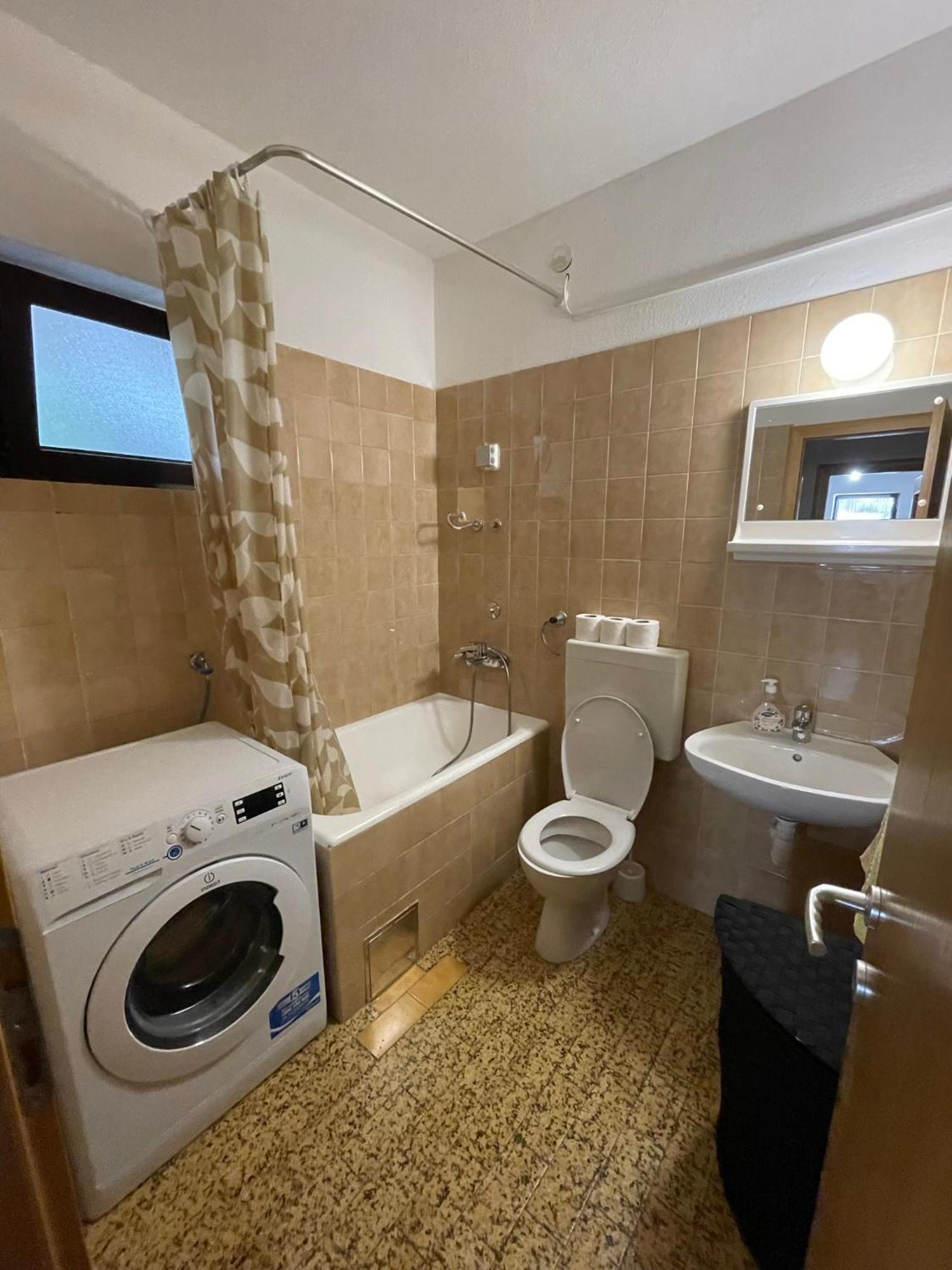 Apartment Jakasa Trogir Exteriör bild