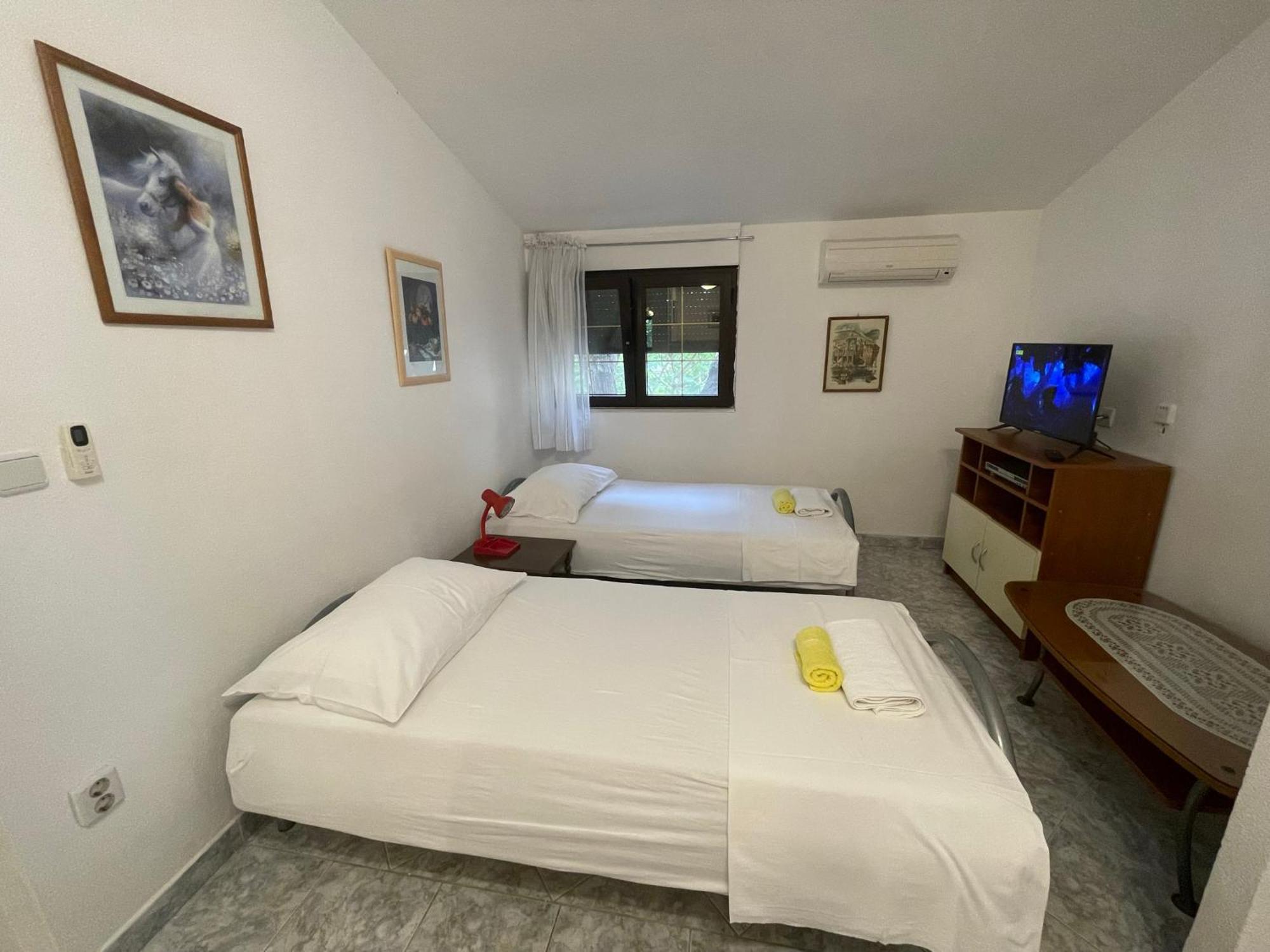 Apartment Jakasa Trogir Exteriör bild