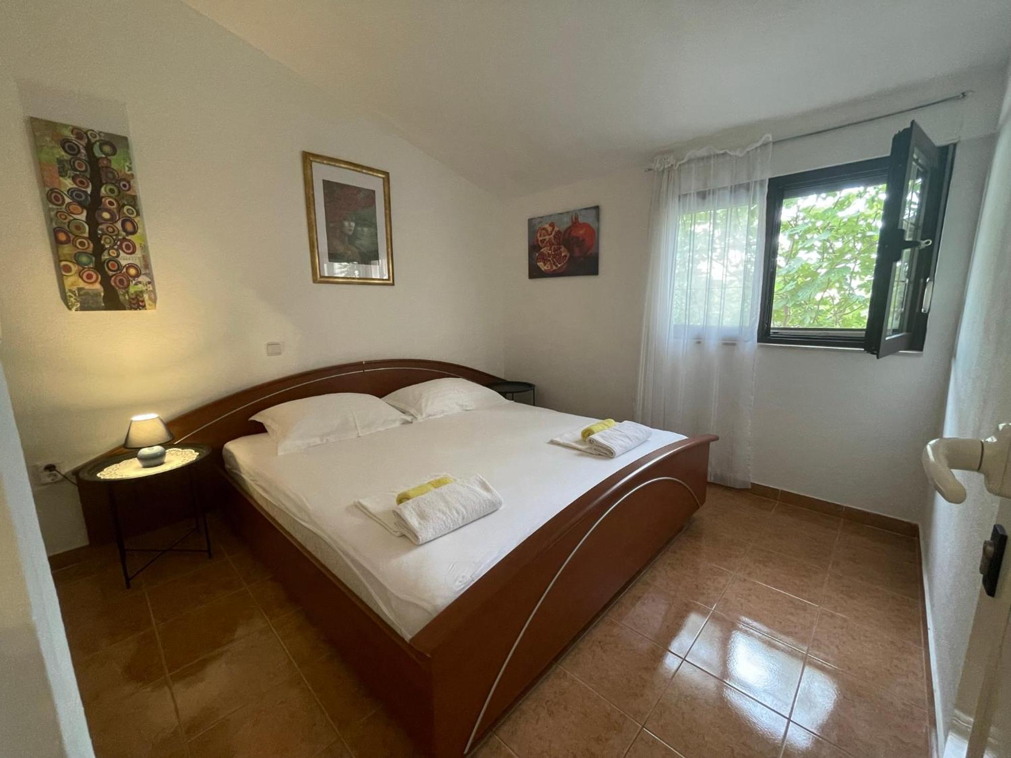 Apartment Jakasa Trogir Exteriör bild