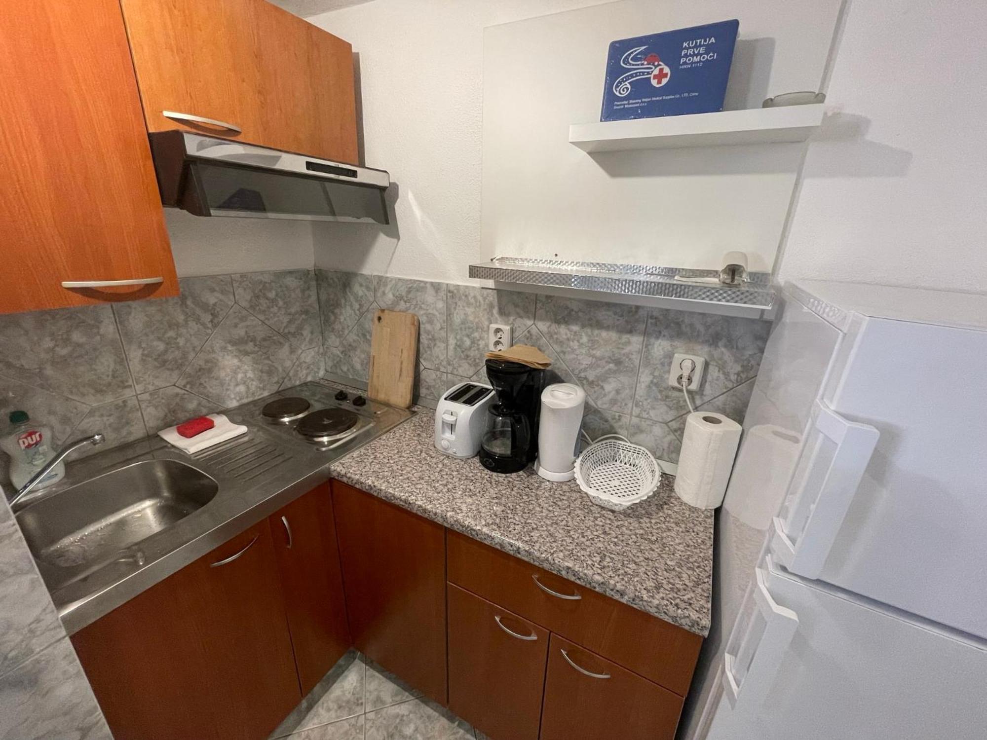 Apartment Jakasa Trogir Exteriör bild