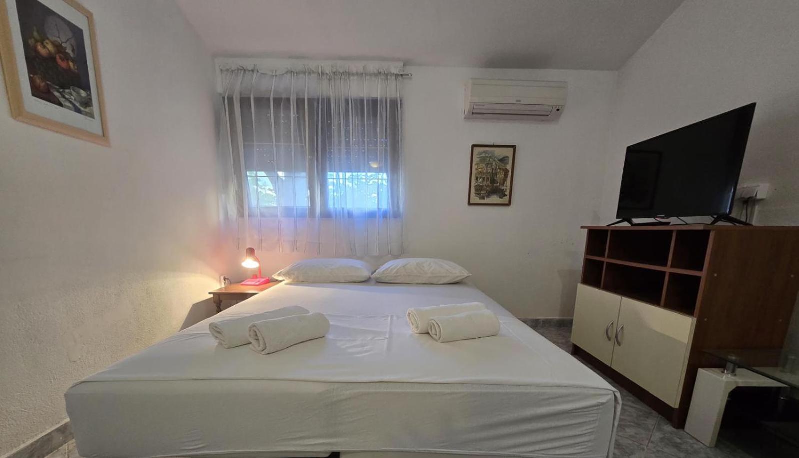 Apartment Jakasa Trogir Exteriör bild